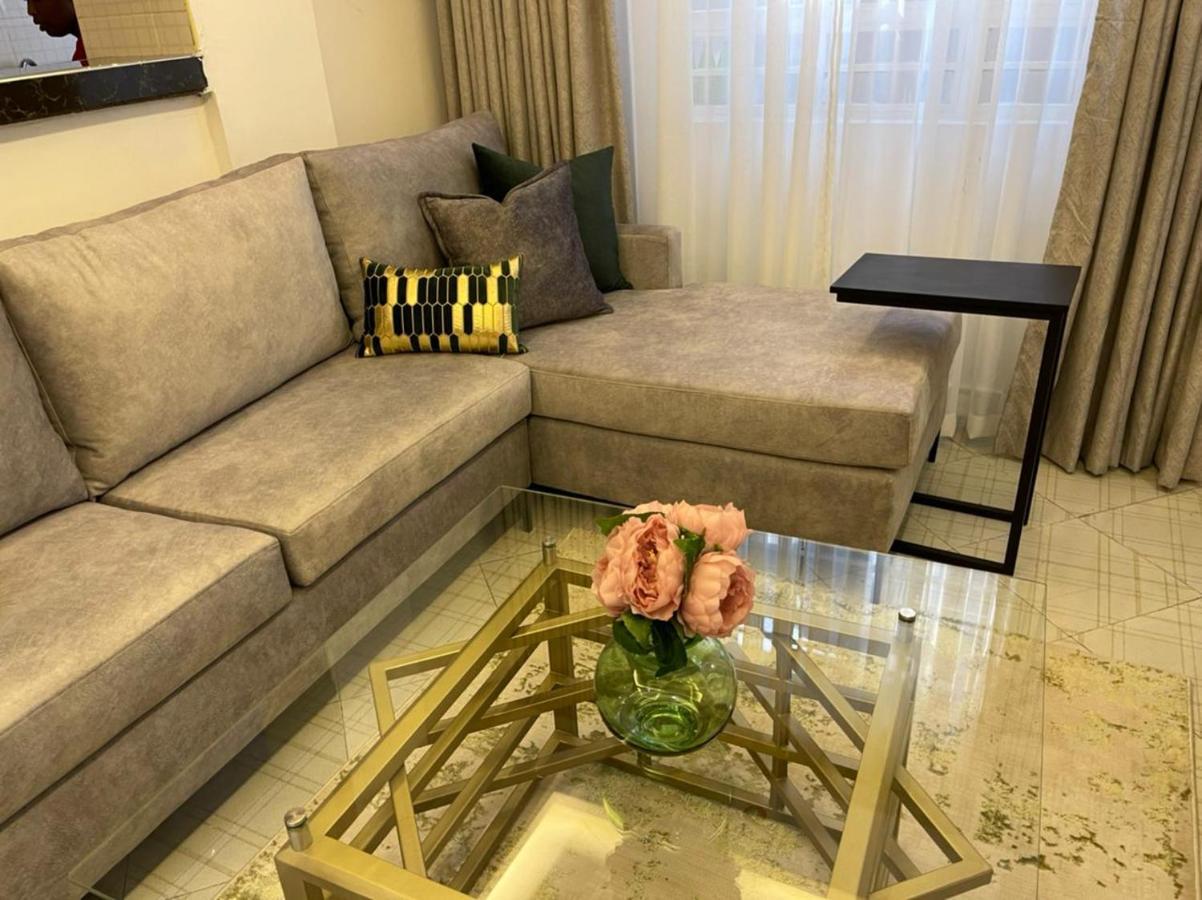 Sandalwood Suites Nakuru - Studios & One Bedroom Suites מראה חיצוני תמונה