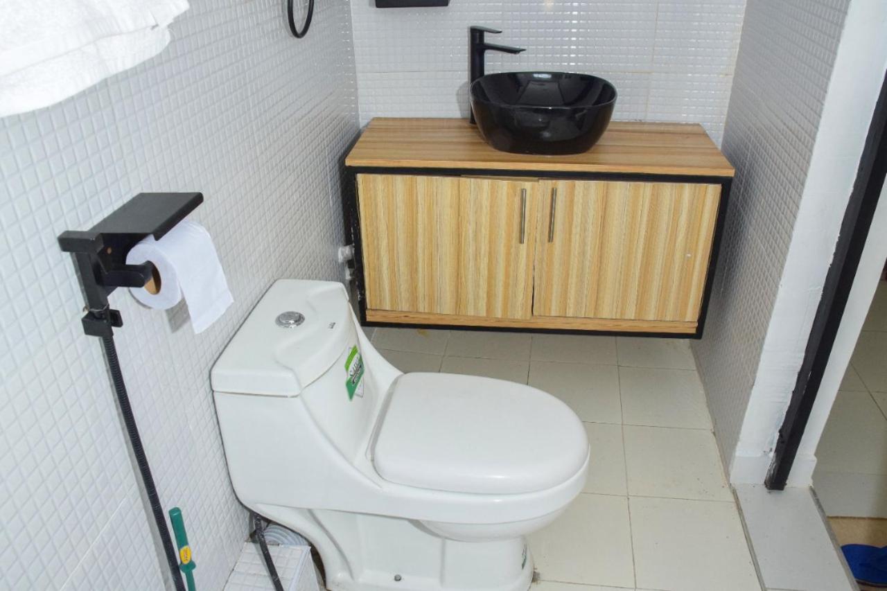 Sandalwood Suites Nakuru - Studios & One Bedroom Suites מראה חיצוני תמונה