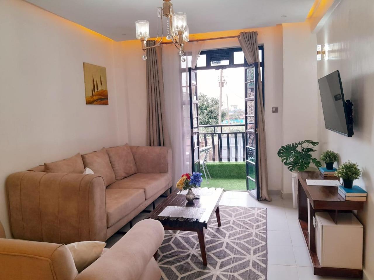 Sandalwood Suites Nakuru - Studios & One Bedroom Suites מראה חיצוני תמונה